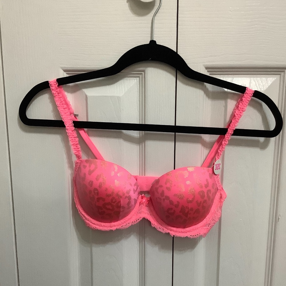 PINK Victoria’s Secret push up bra 32c NWT